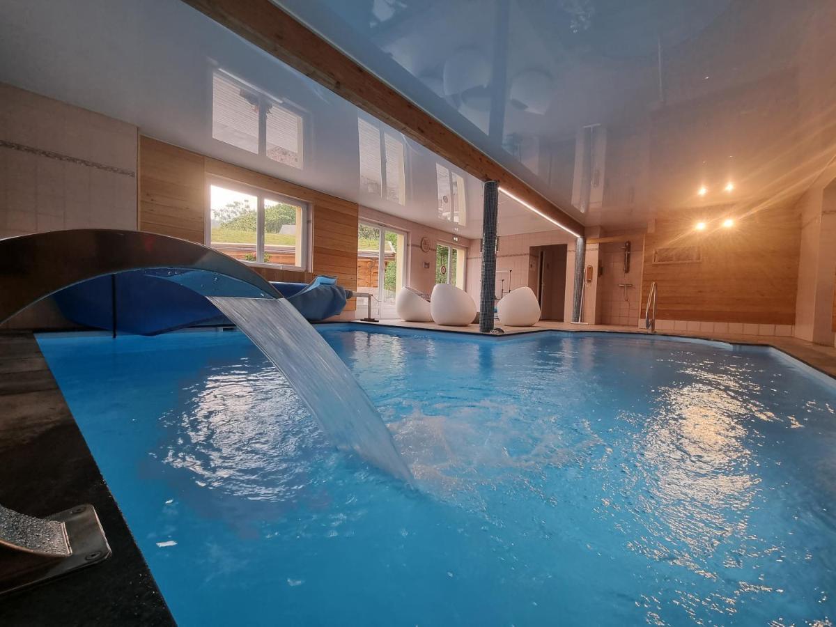 Logis Hotel Restaurant De La Poste Et Spa De Montagne 勒伯恩霍姆 外观 照片