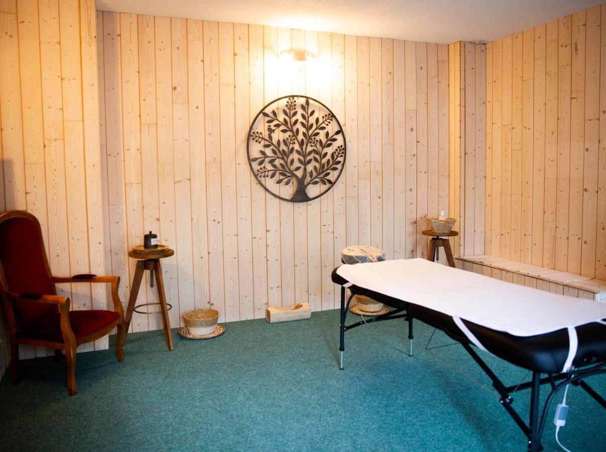 Logis Hotel Restaurant De La Poste Et Spa De Montagne 勒伯恩霍姆 外观 照片